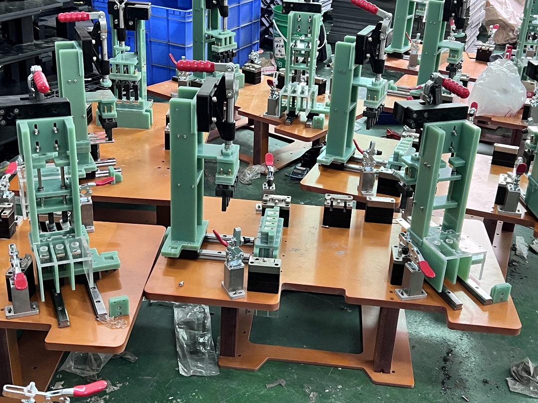 鸿沃治具